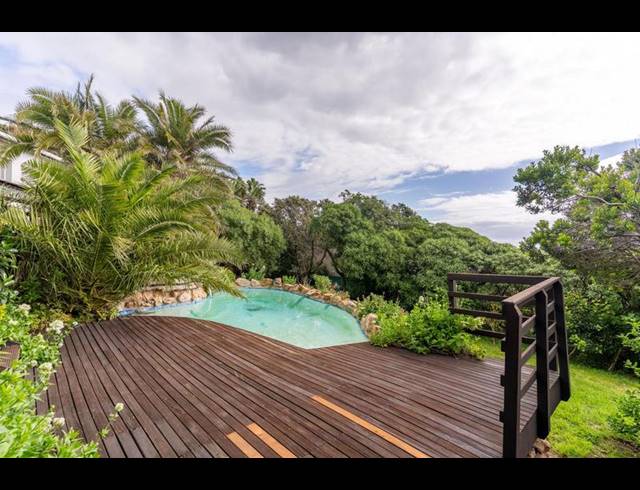 5 BEDROOM HOUSE FOR SALE IN LLANDUDNO